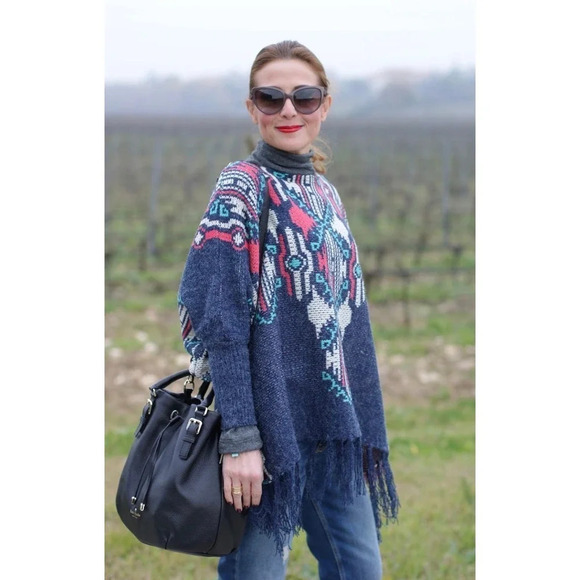 Altar'd State Women's Ethereal Aztec Native American Cape Sweater Size Medium - Picture 2 of 8